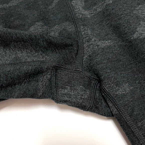 Vuori Clean Elevation Legging Camo Womens Size XS Pockets Workout Athleisure Gym - Picture 8 of 10